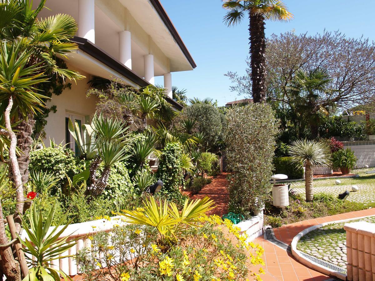 Appartamento Residenza ZACCOLO Lignano Sabbiadoro Esterno foto